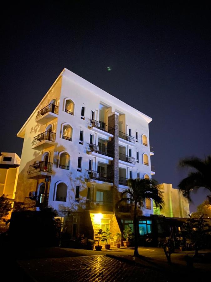 Mamalulu Hostel Kenting Exteriör bild